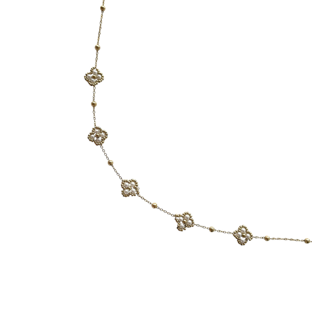 Collier trèfle et perles blanches et doré en acier inoxydable pour femme 